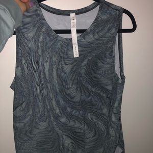 Lululemon sculpt tank top size 10
